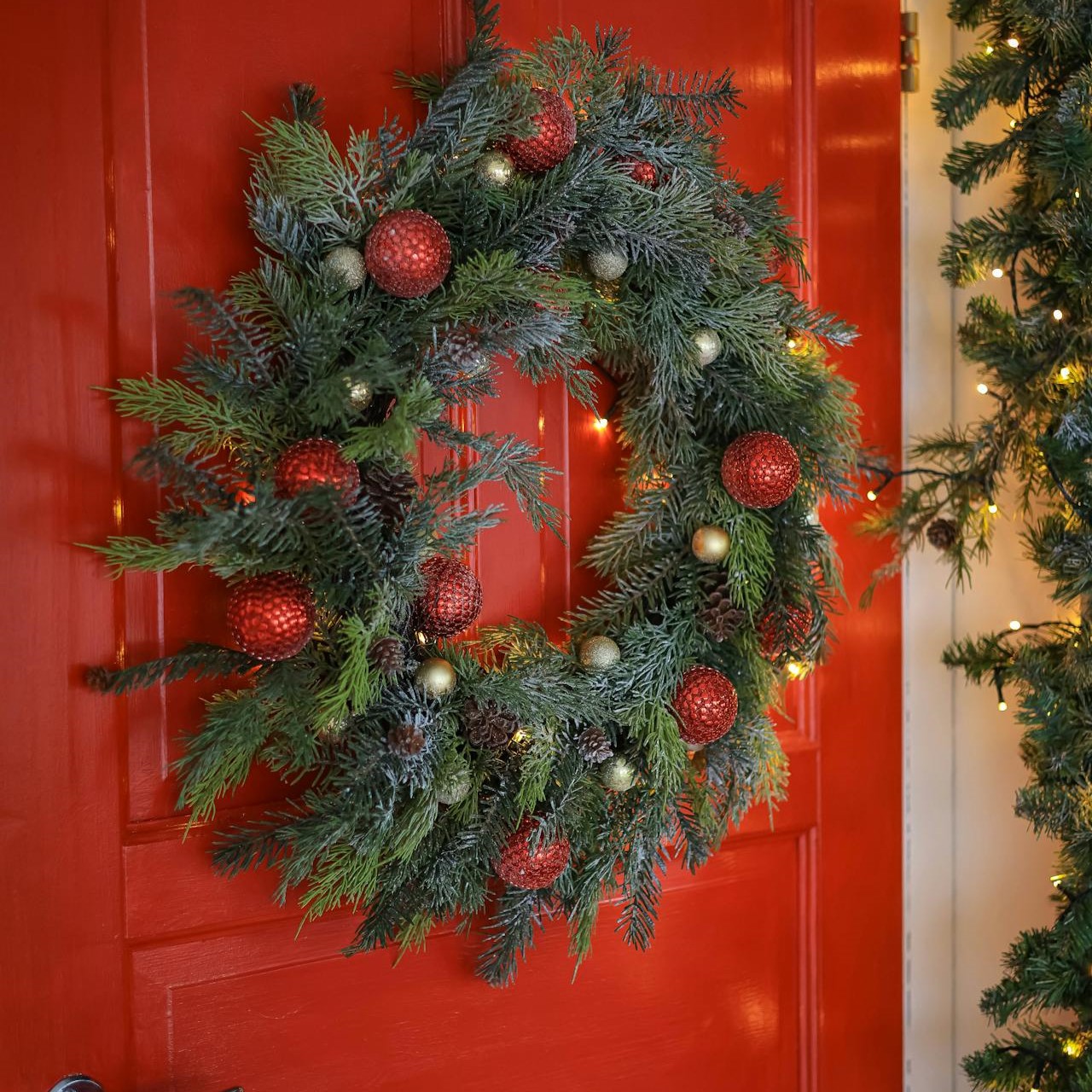 christmas-wreath-Roseville-CA this image shows Christmas wreath hanging in Roseville, CA
